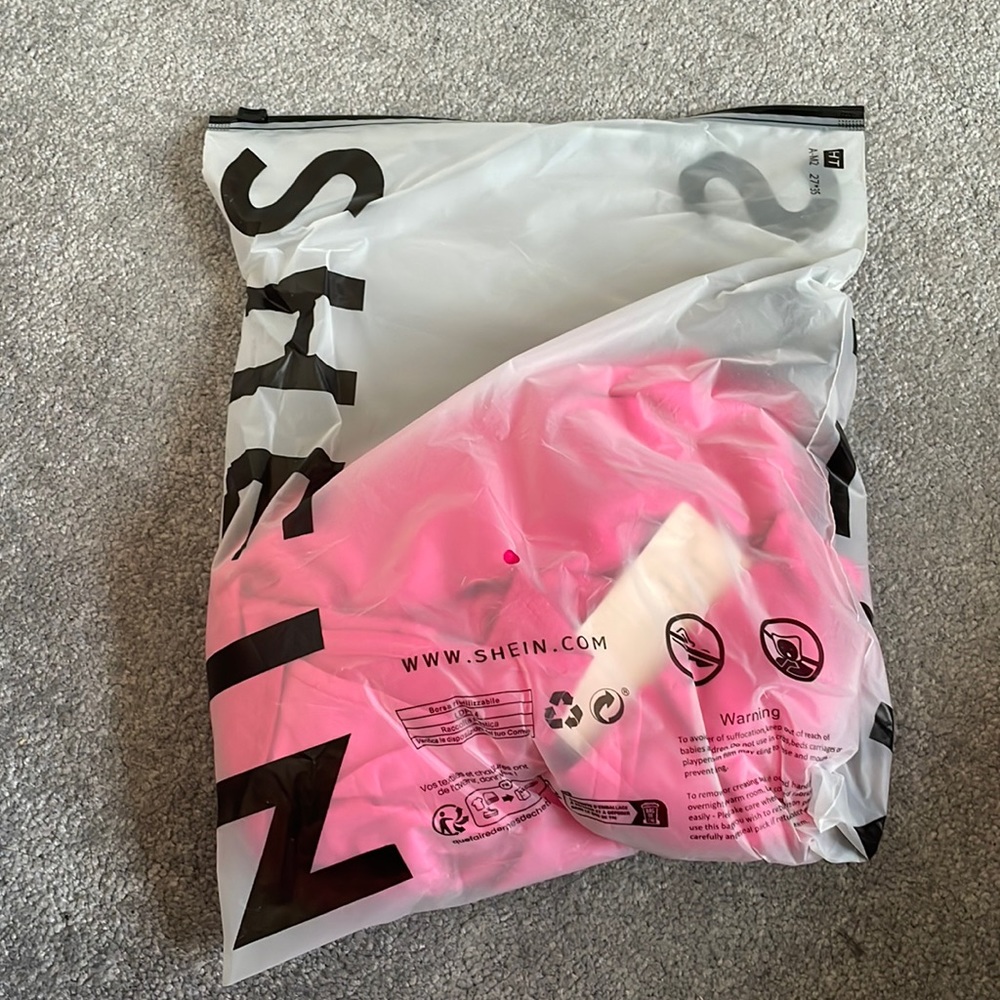 never worn!!